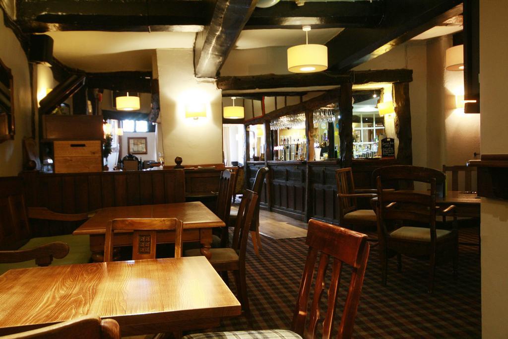 Crown Hotel ナントウィッチ エクステリア 写真